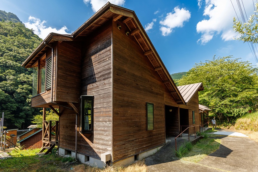 百間山渓谷キャンプ村